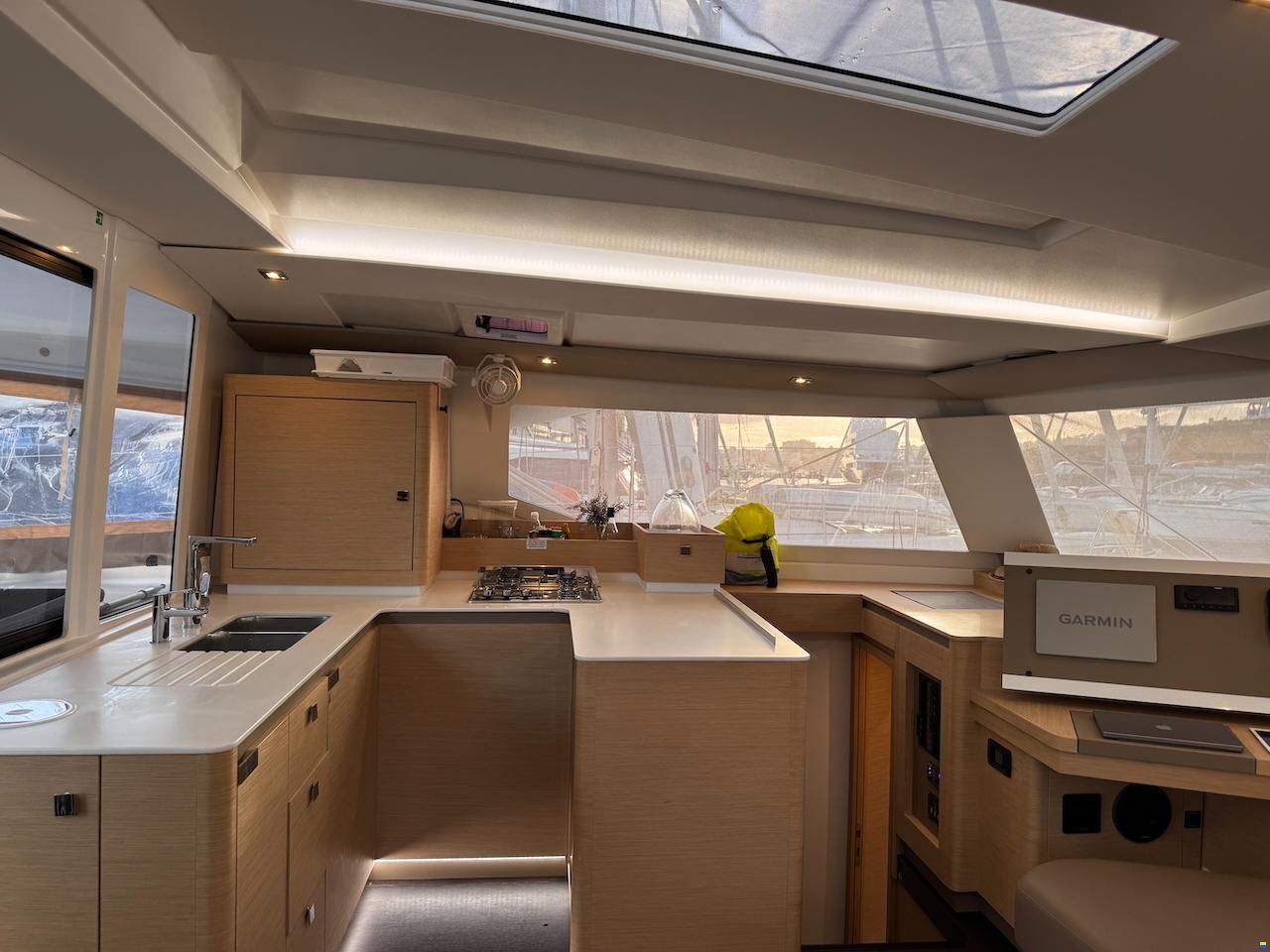 Fountaine Pajot Astrea 42