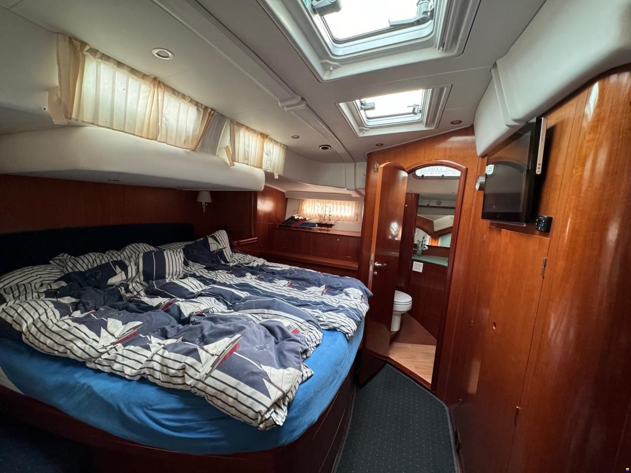 Beneteau 57