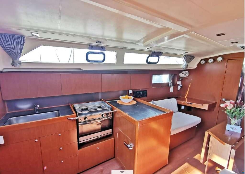 Beneteau Oceanis 41.1