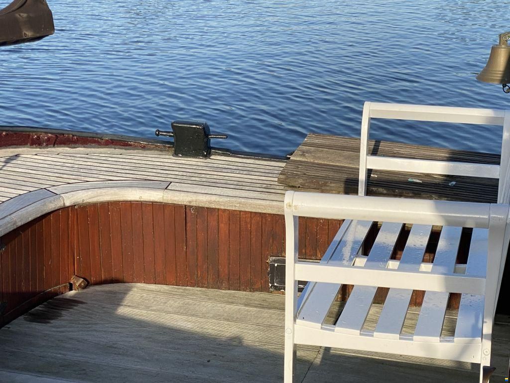 Motortjalk, woonschip