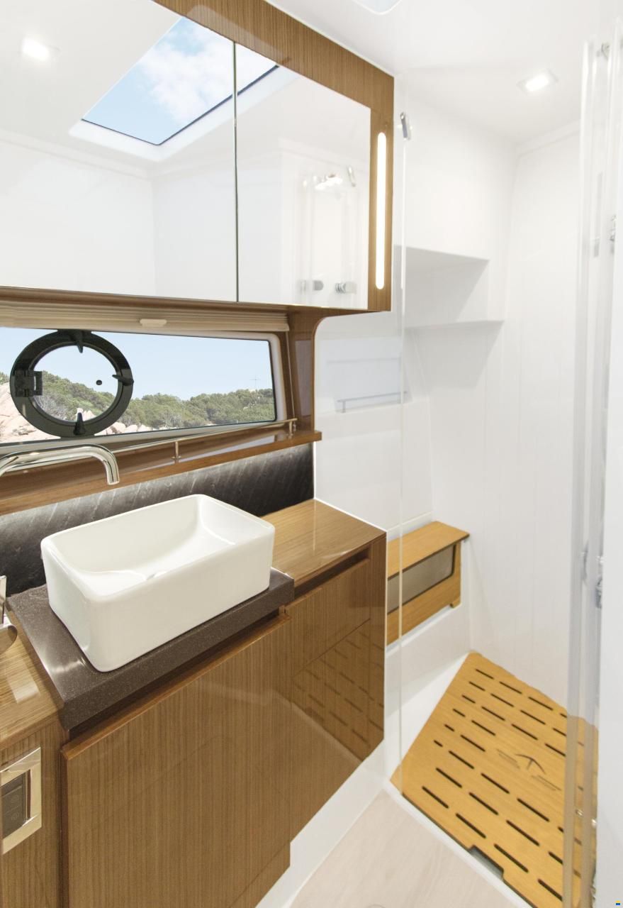 Sealine C430
