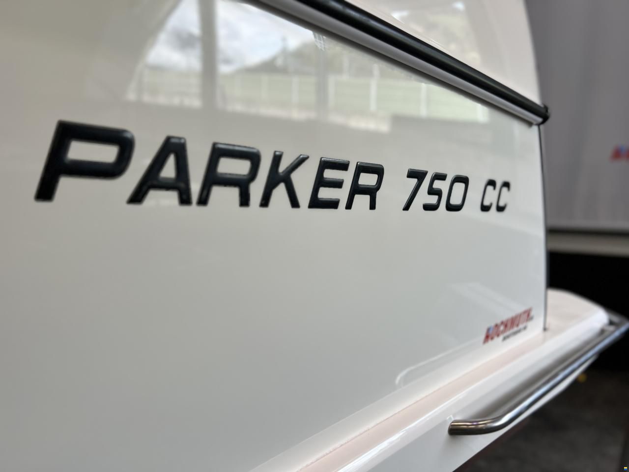 Parker 750 Cabin Cruiser