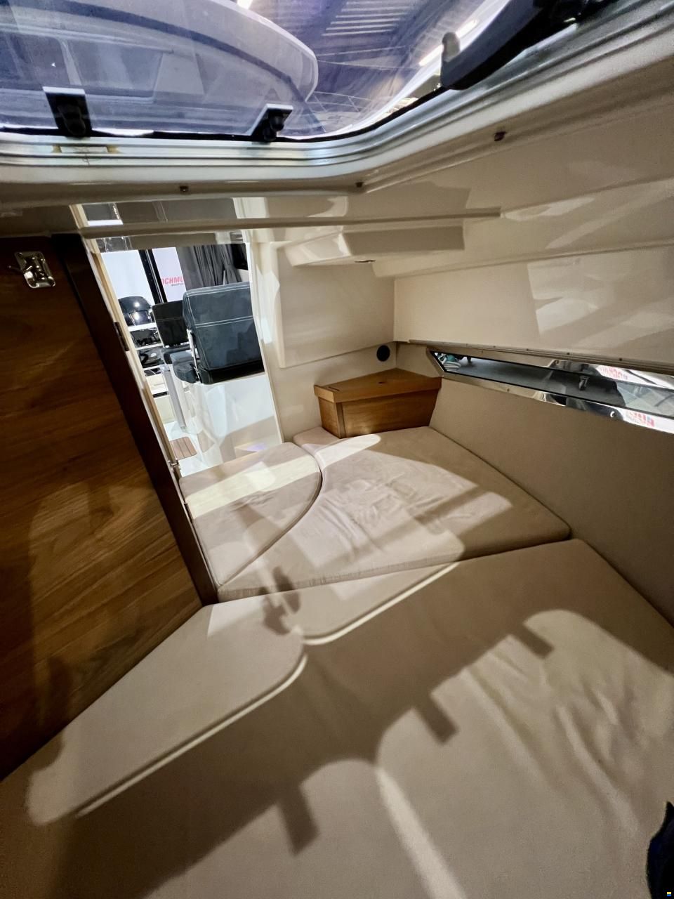 Parker 750 Cabin Cruiser