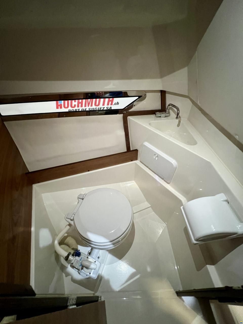 Parker 750 Cabin Cruiser