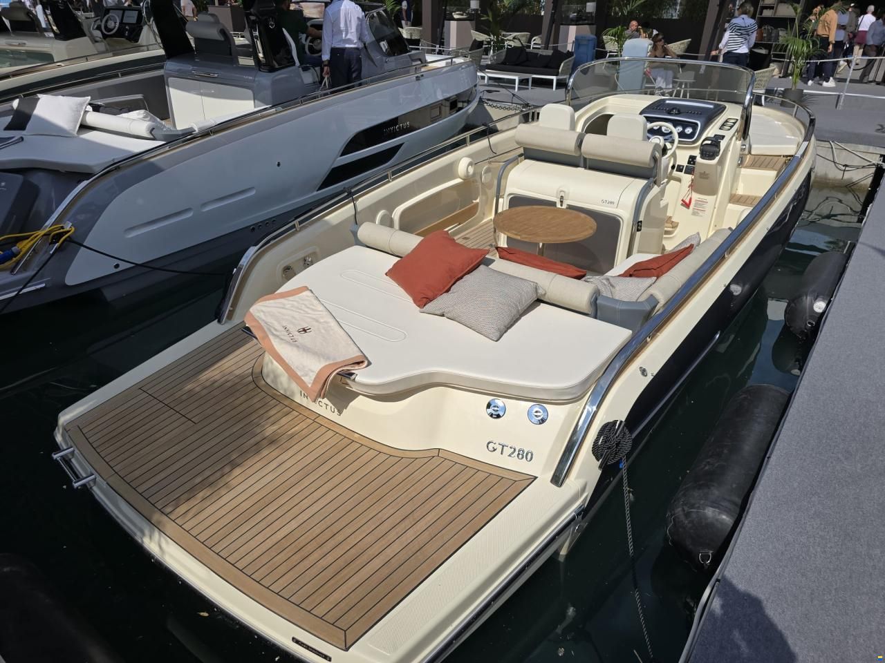Invictus 280 GT