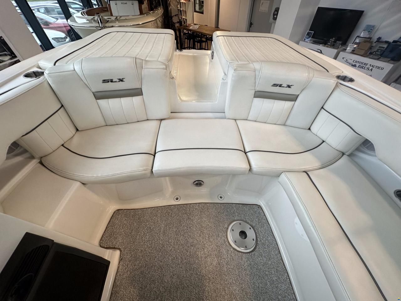 Sea Ray 250 SLX