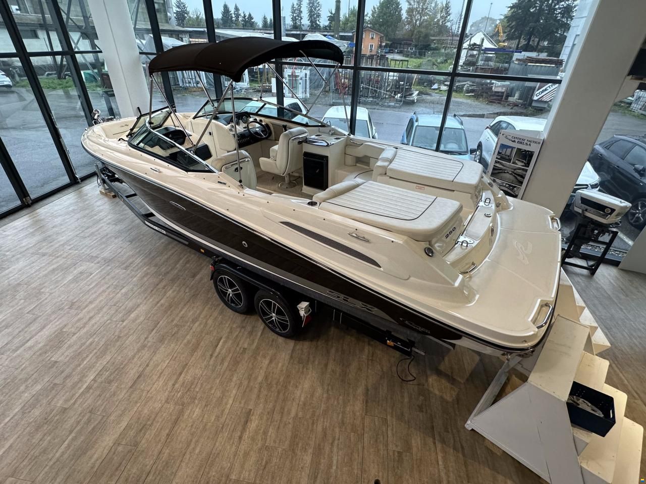 Sea Ray 250 SLX