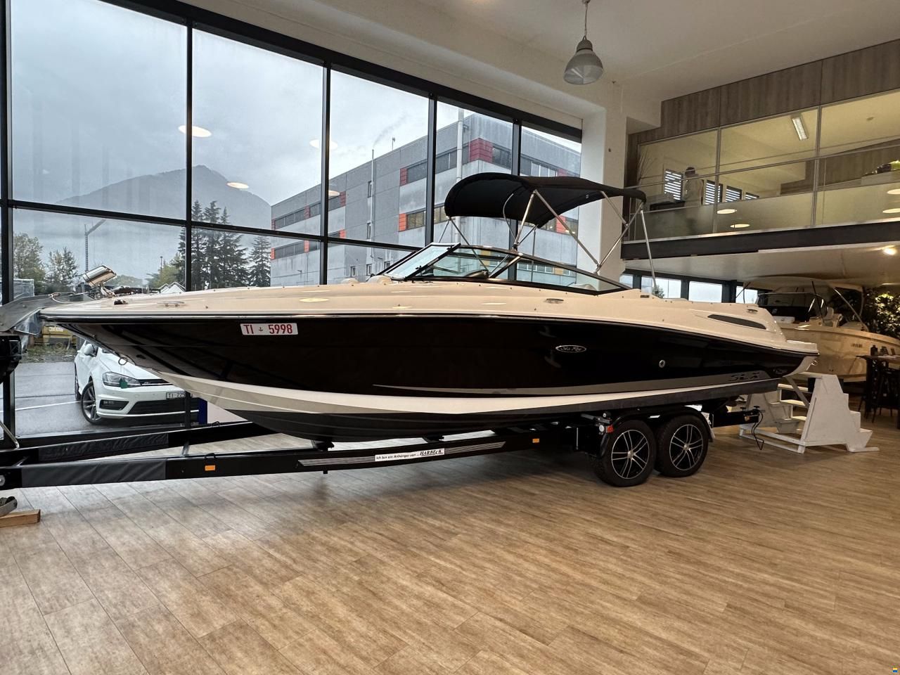 Sea Ray 250 SLX