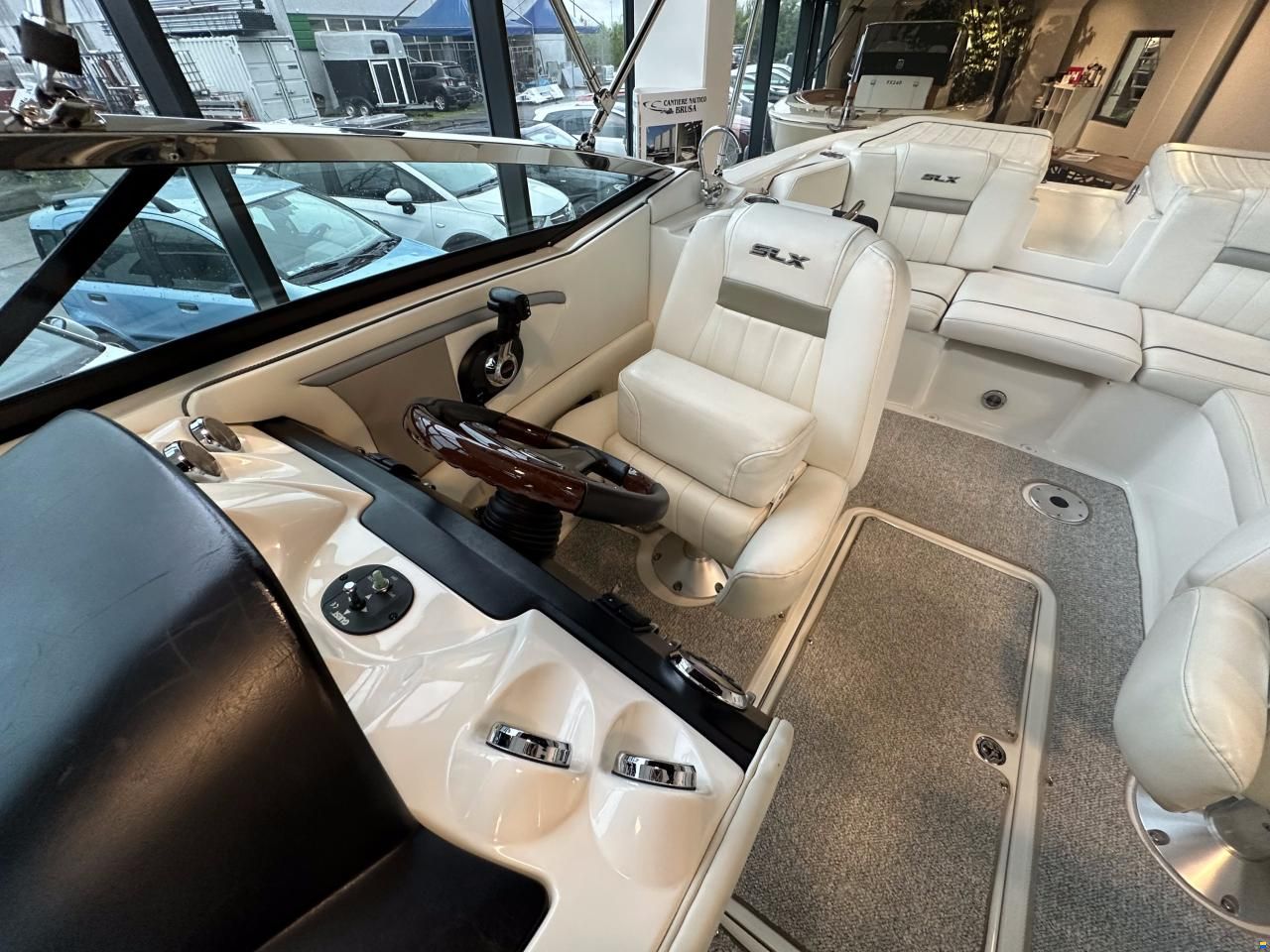 Sea Ray 250 SLX