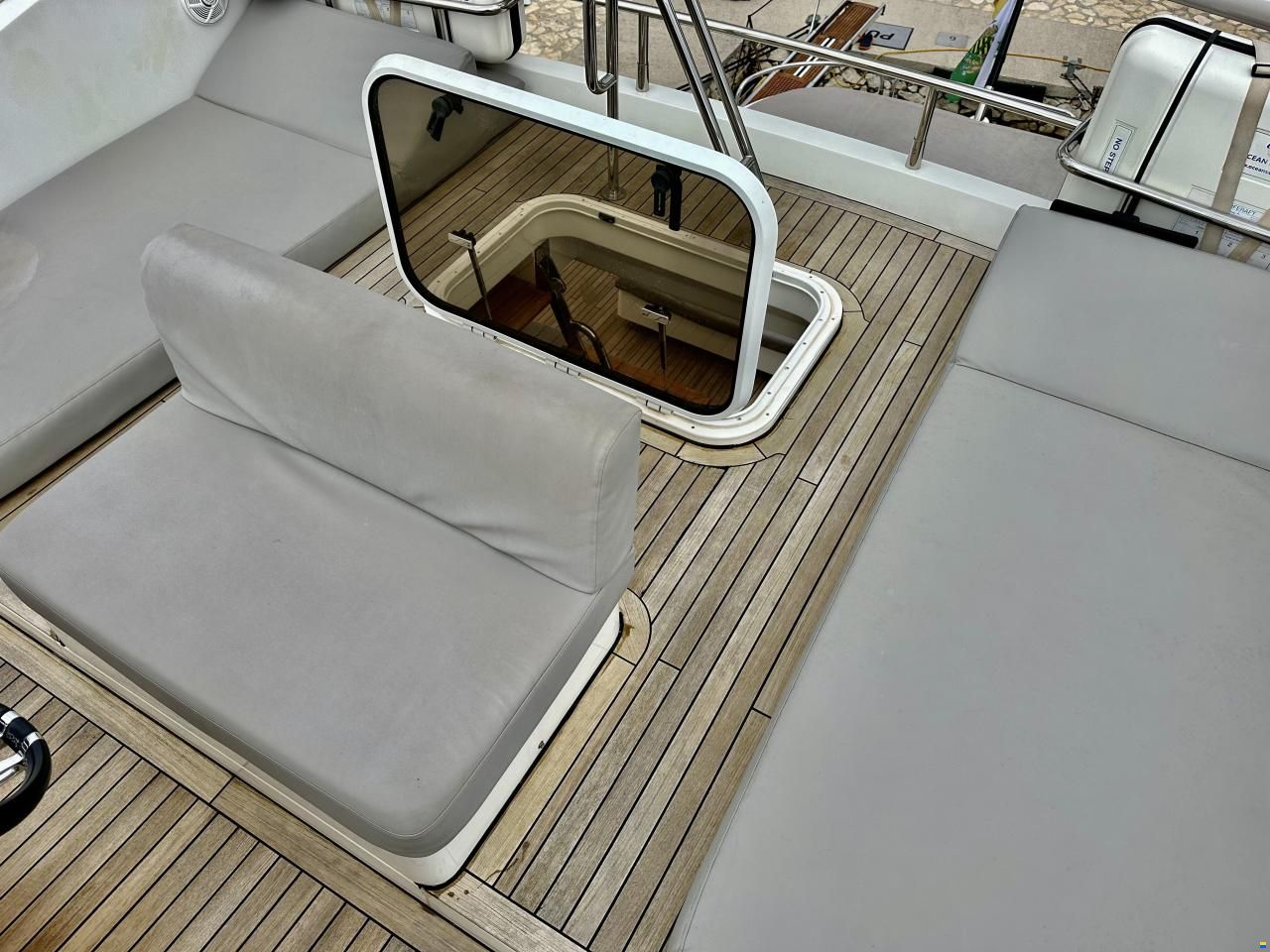 Sunseeker Predator 74