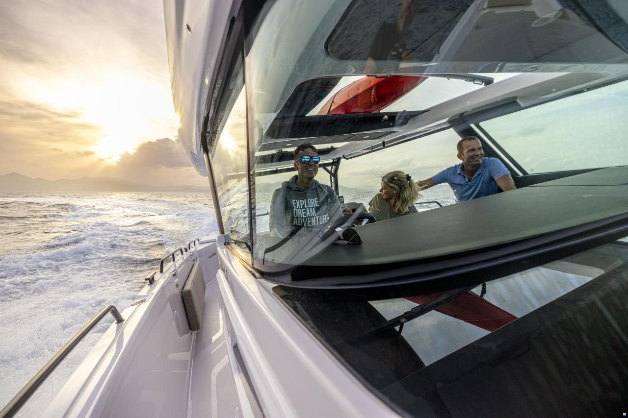 Axopar Yachts Axopar 45 Cross Top