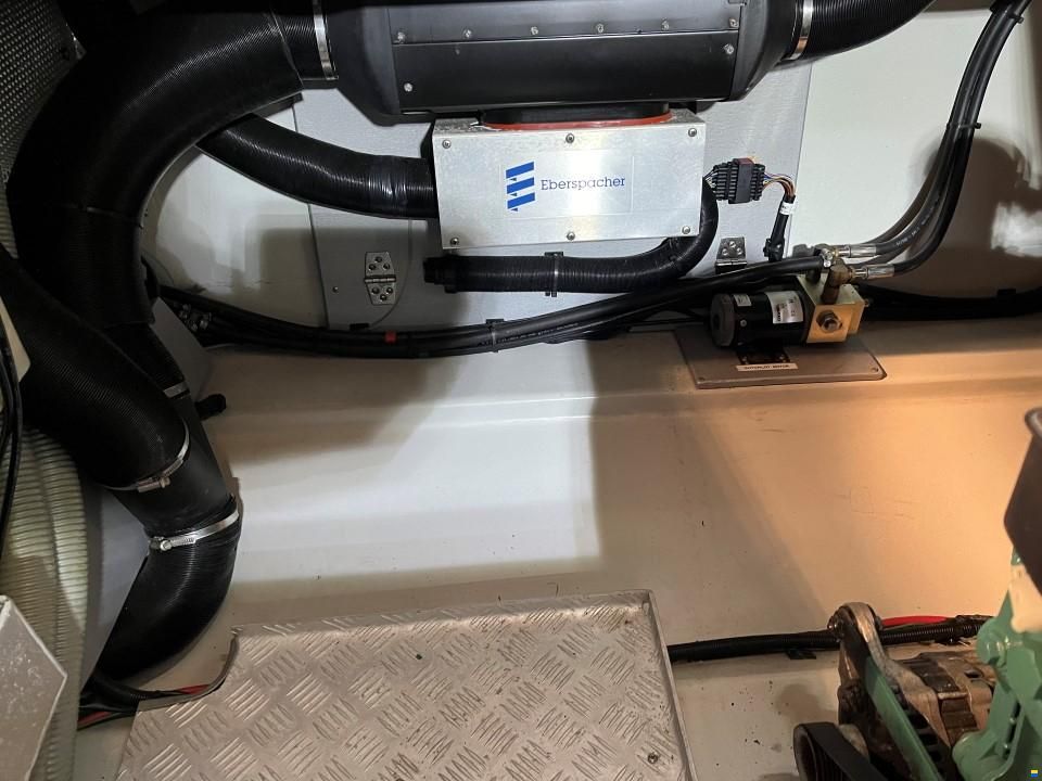 Nord West 390 Flybridge