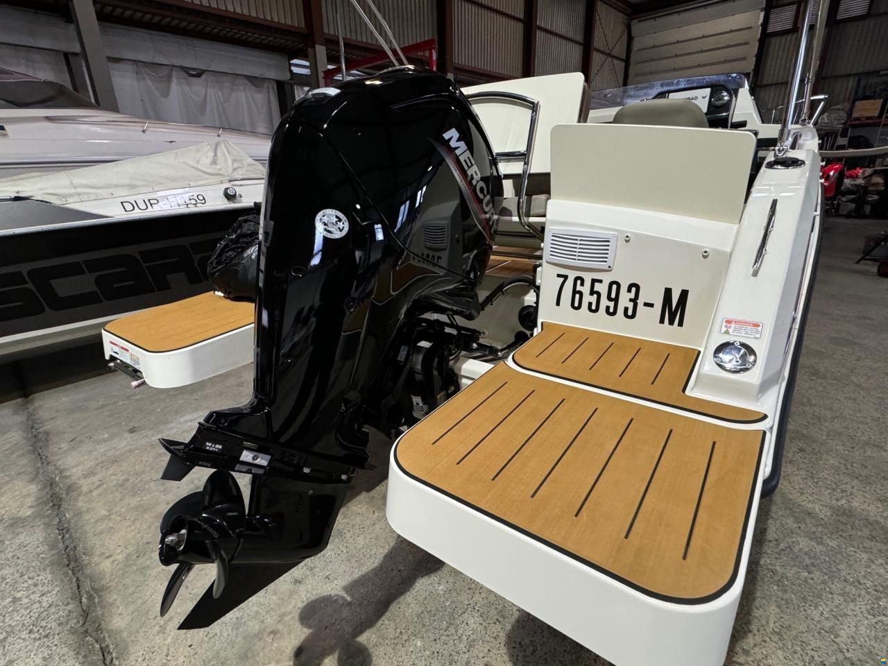 Quicksilver Activ 555 Cabin mit Mercury 80 PS