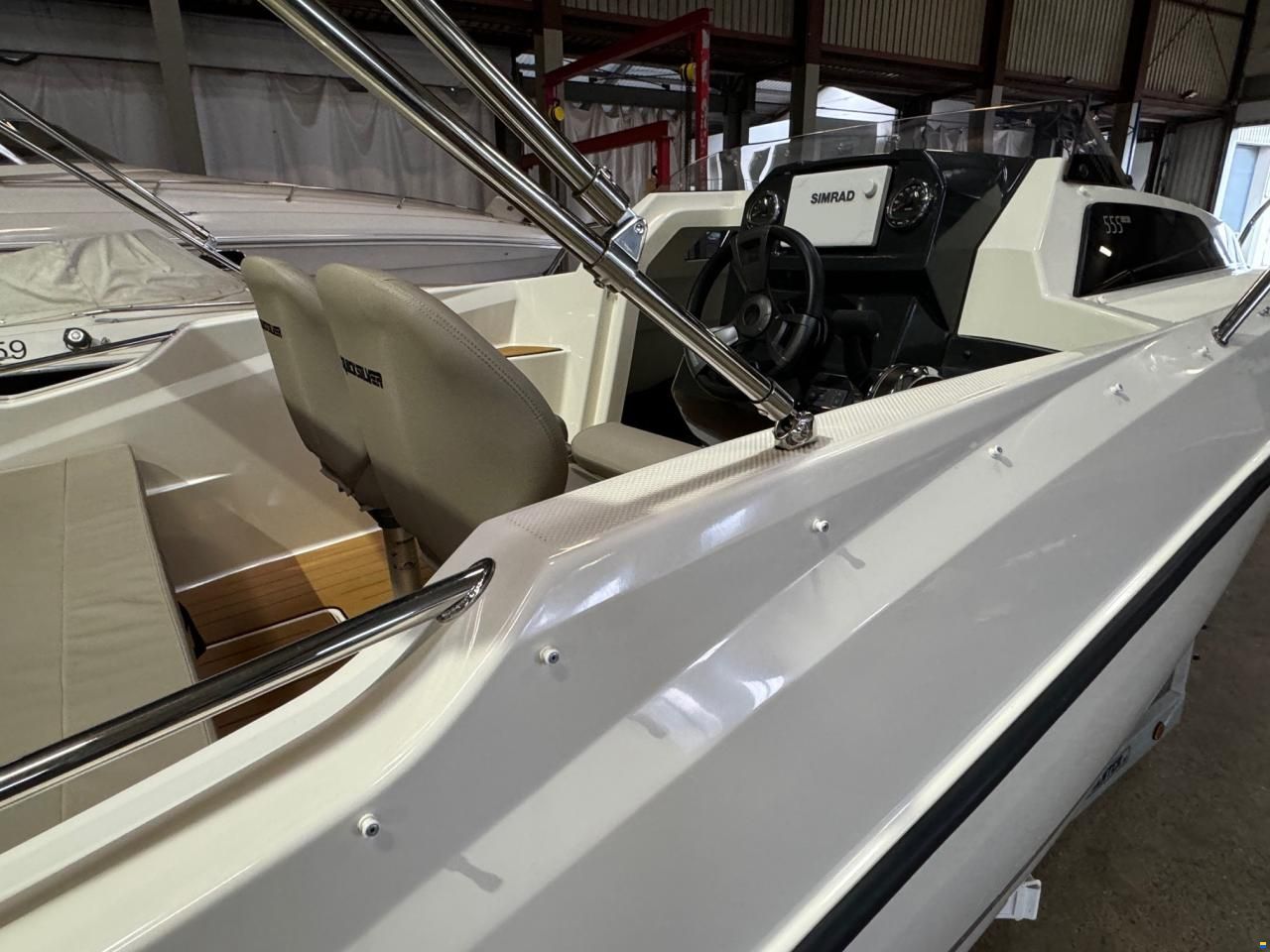 Quicksilver Activ 555 Cabin mit Mercury 80 PS