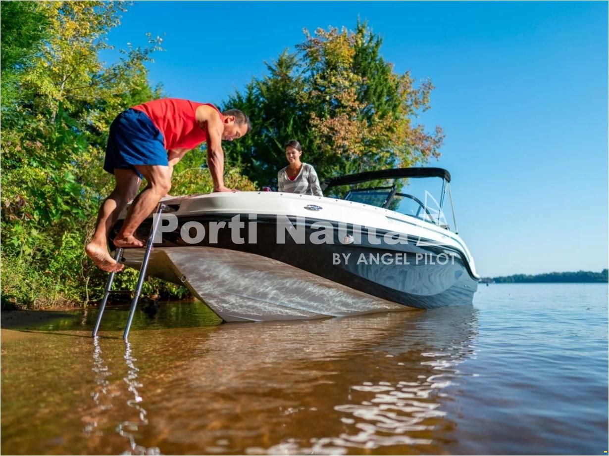 Bayliner Deck Boat DX 2000 OB