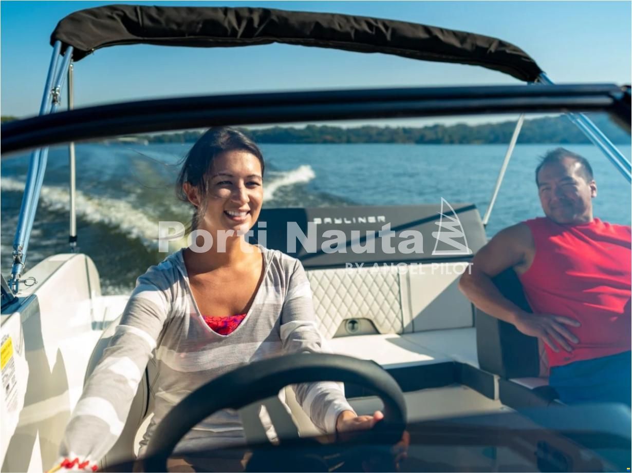 Bayliner Deck Boat DX 2000 OB