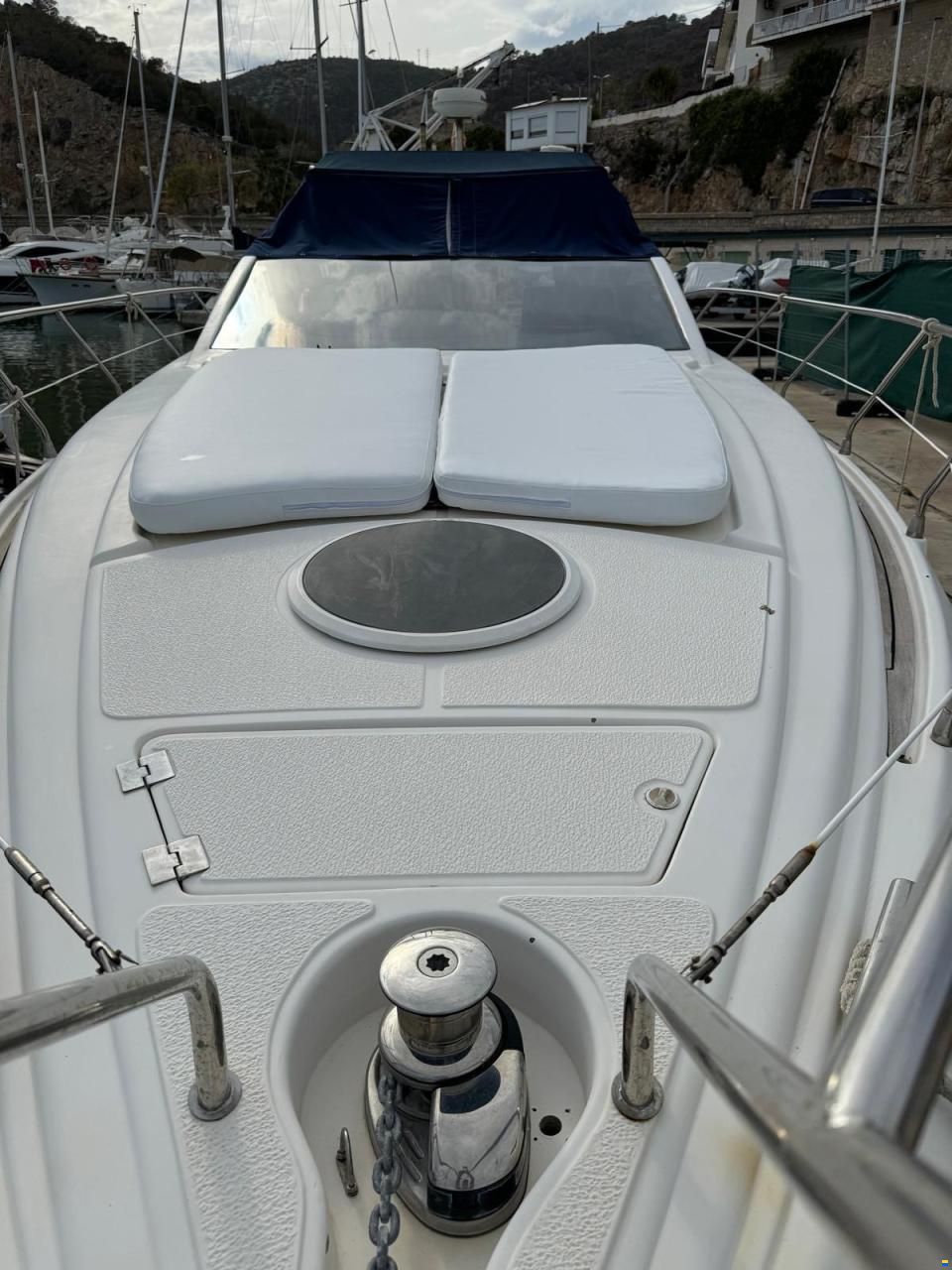 Astondoa 40 open
