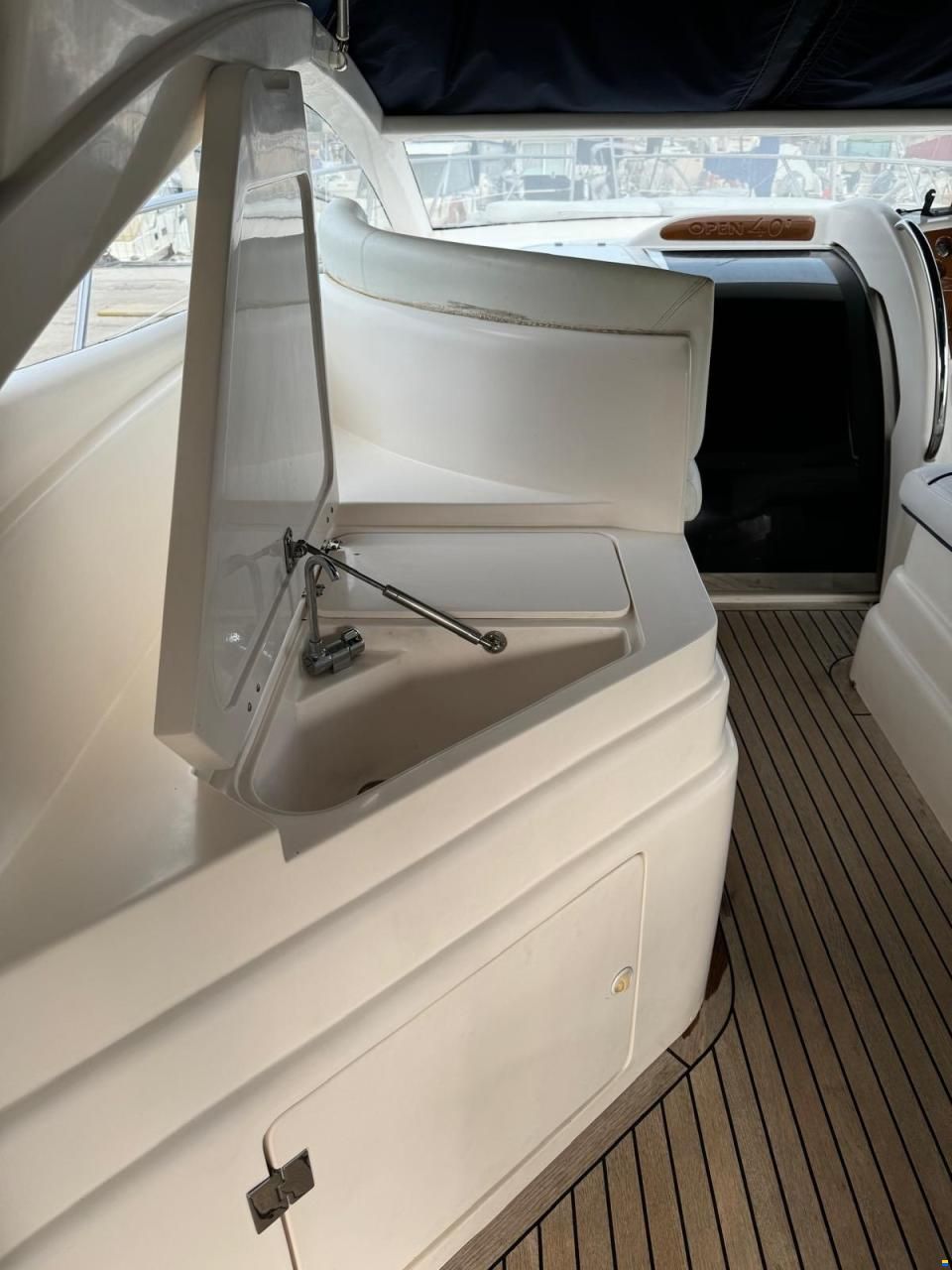 Astondoa 40 open