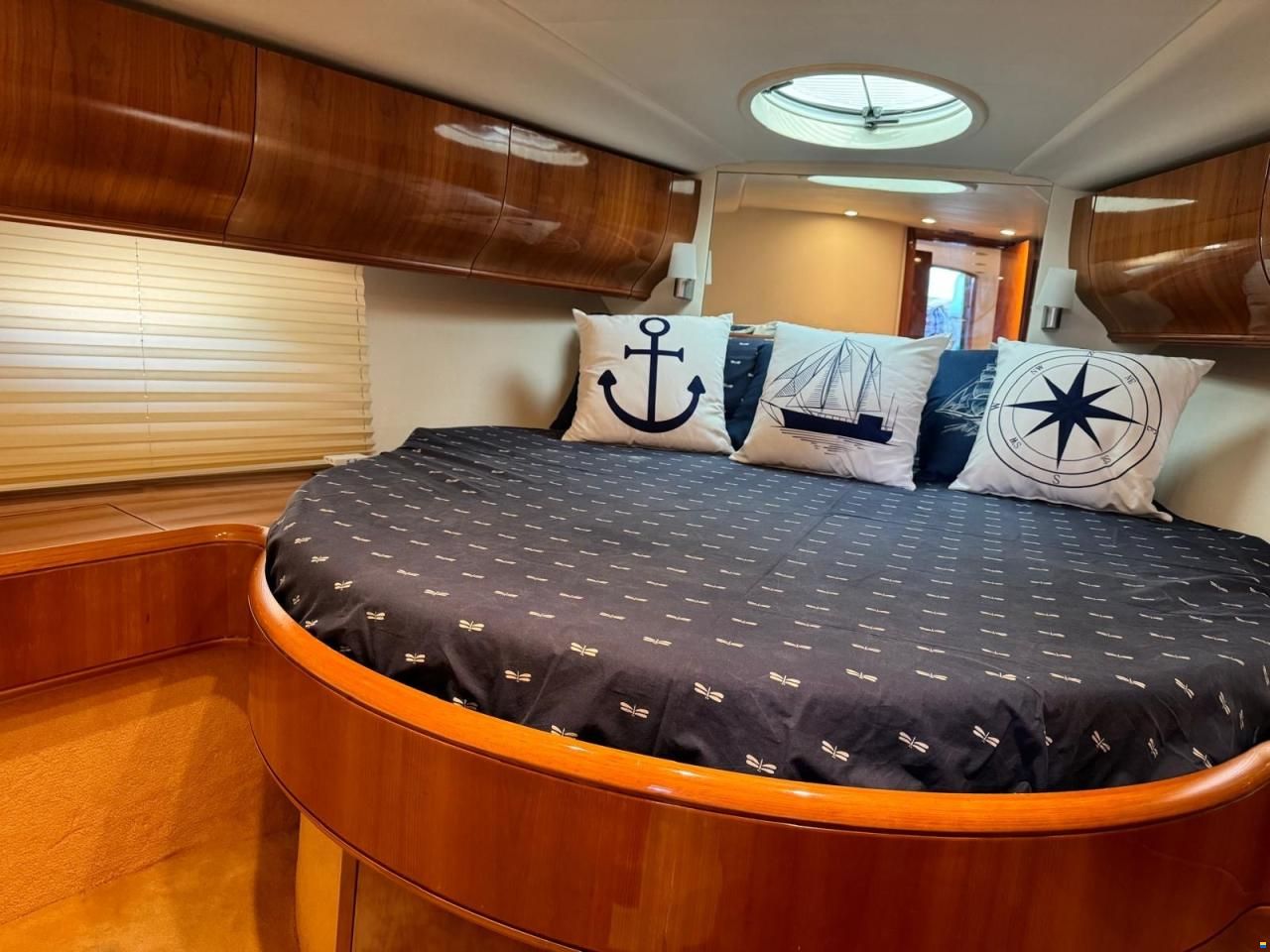 Astondoa 40 open