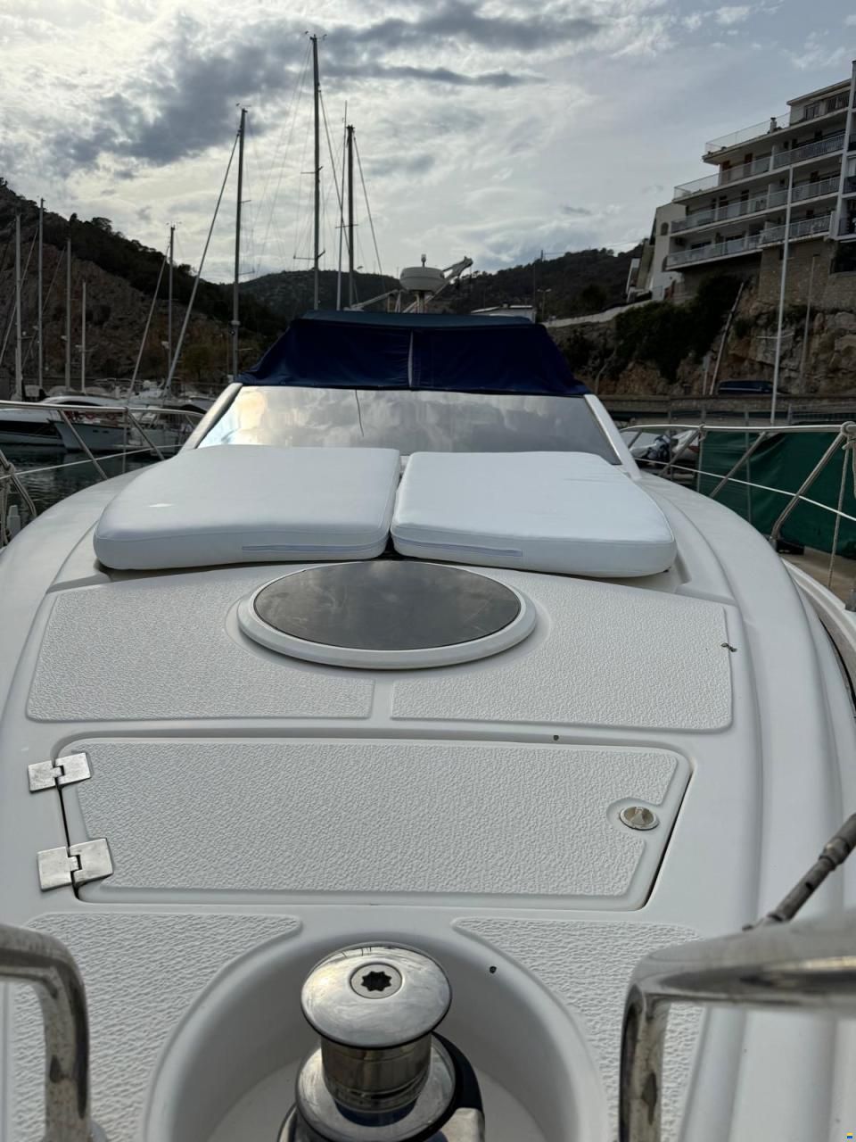 Astondoa 40 open