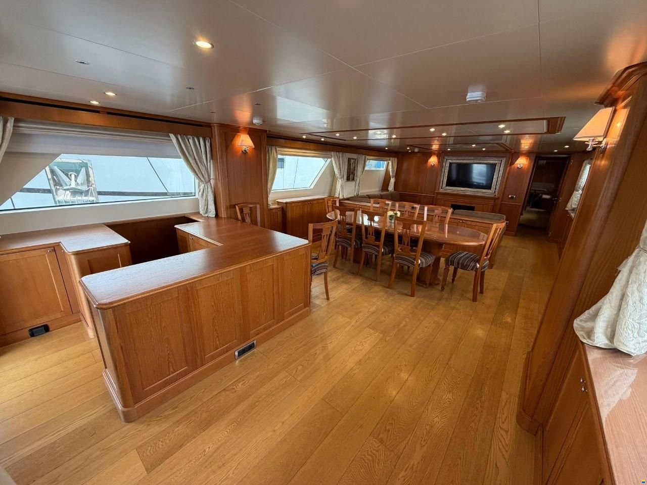 Heesen 83