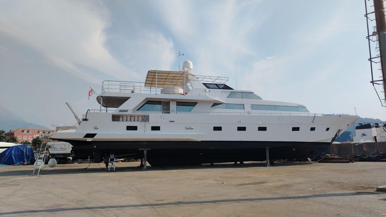 Heesen 83