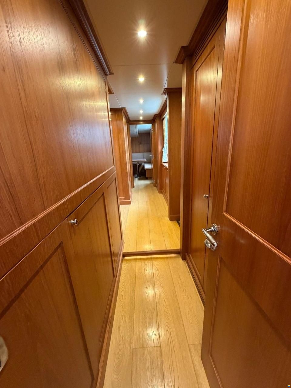 Heesen 83