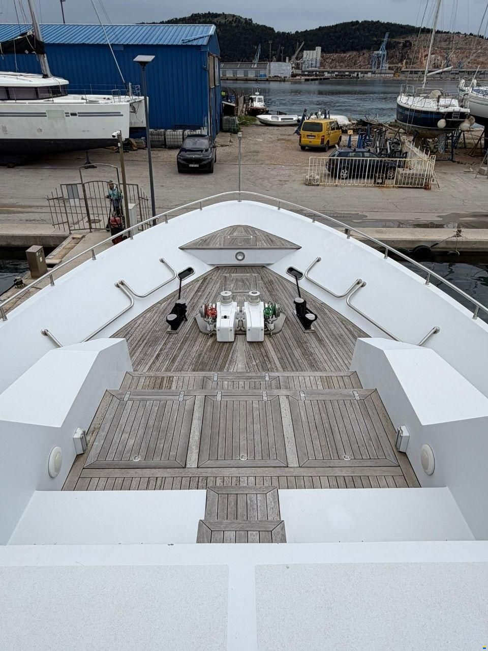 Heesen 83