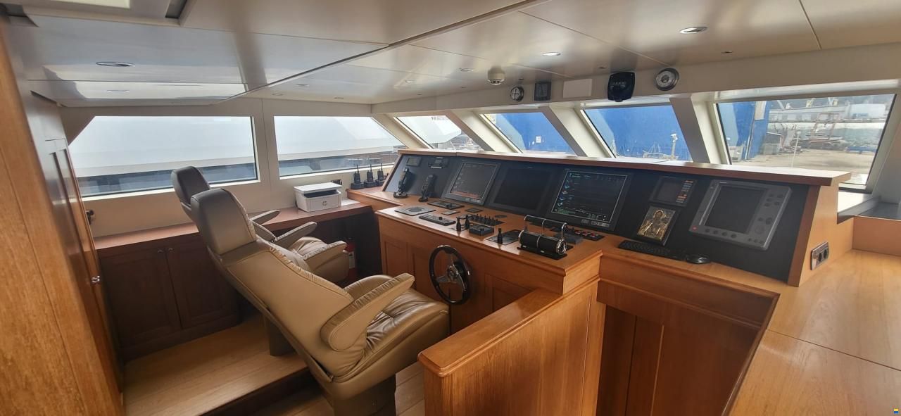 Heesen 83