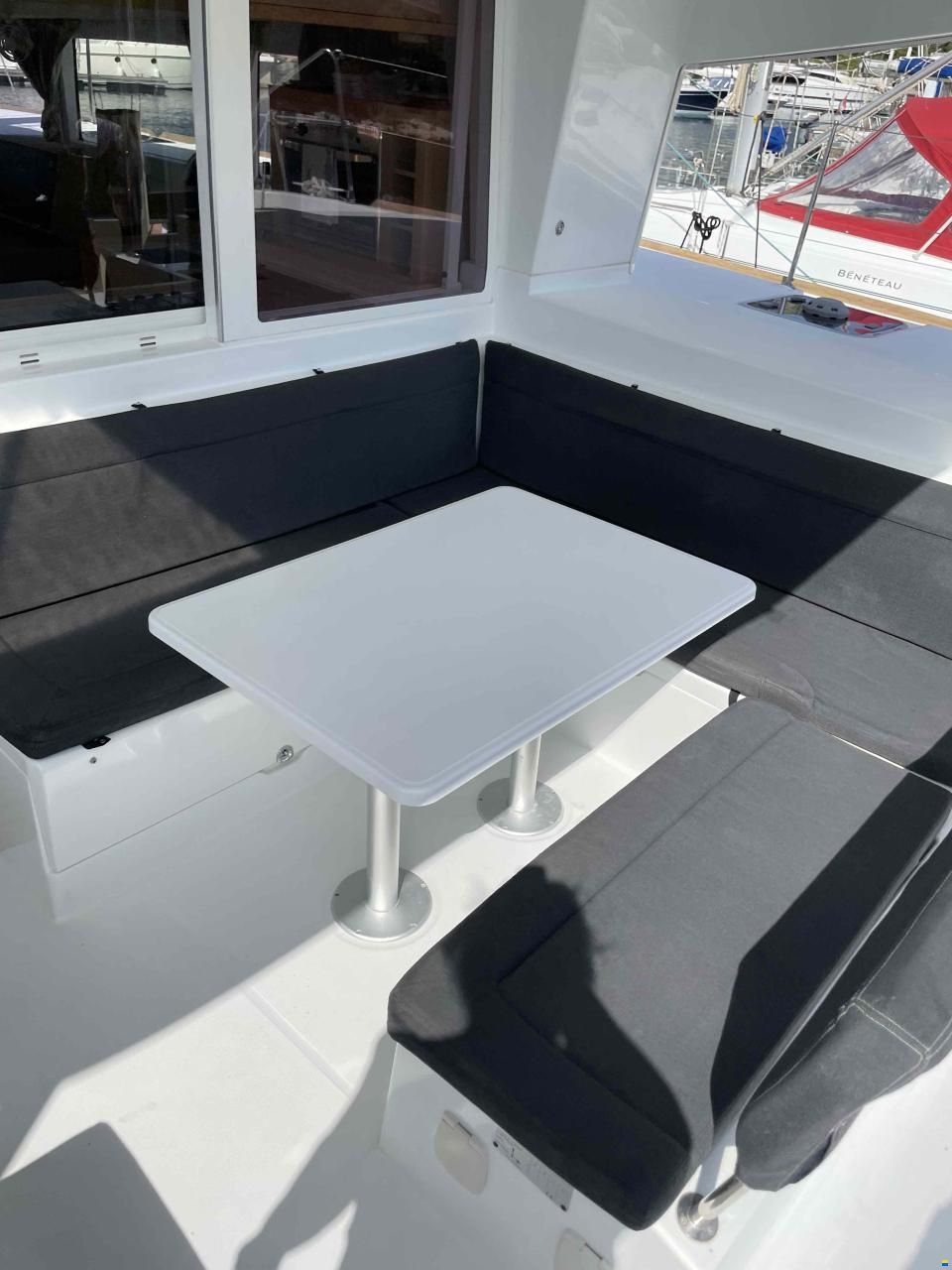 Lagoon 400S2