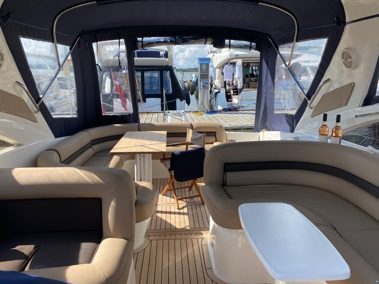 Princess V42
