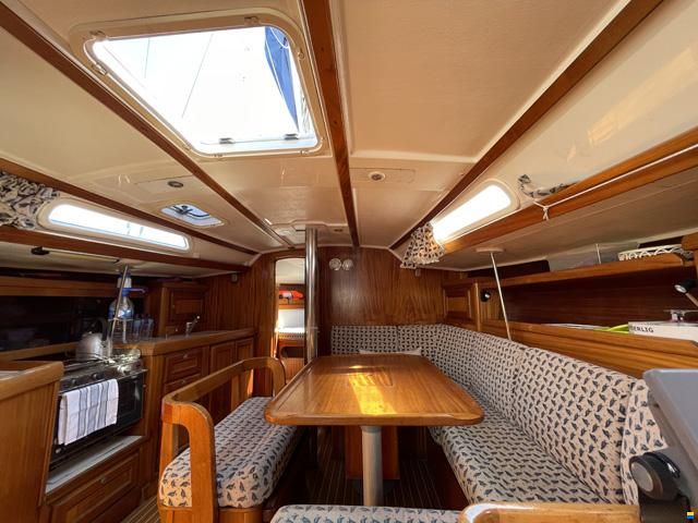 Dufour 38 Classic
