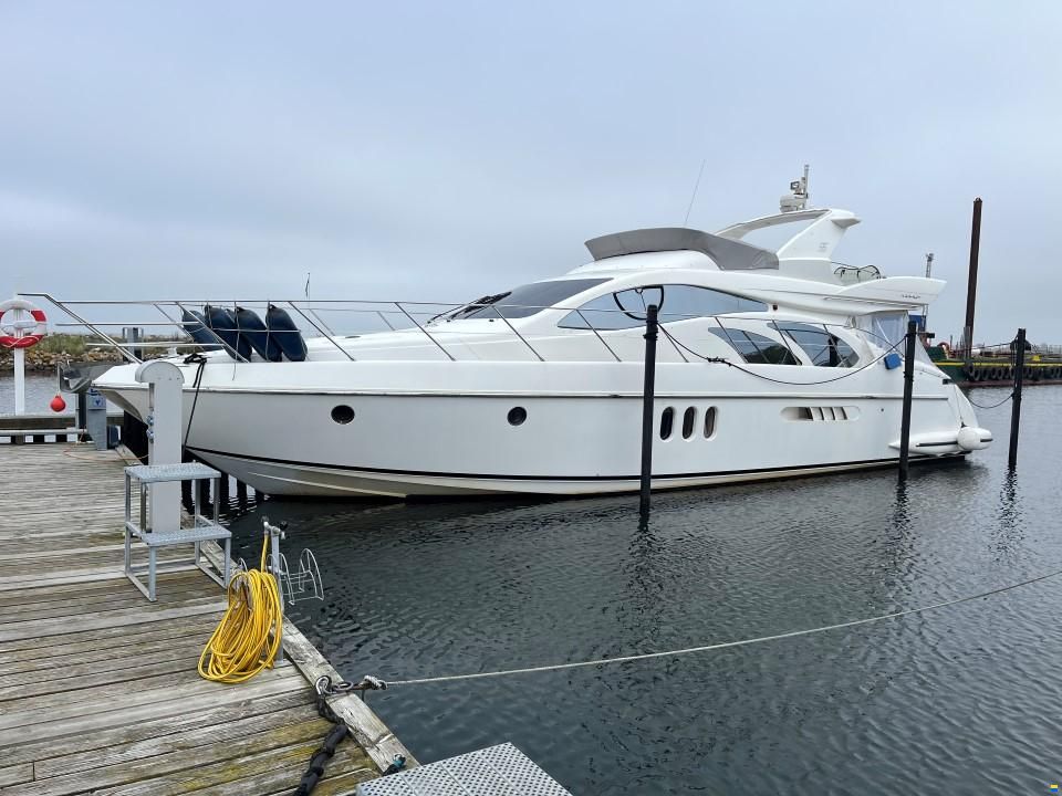 Azimut 55