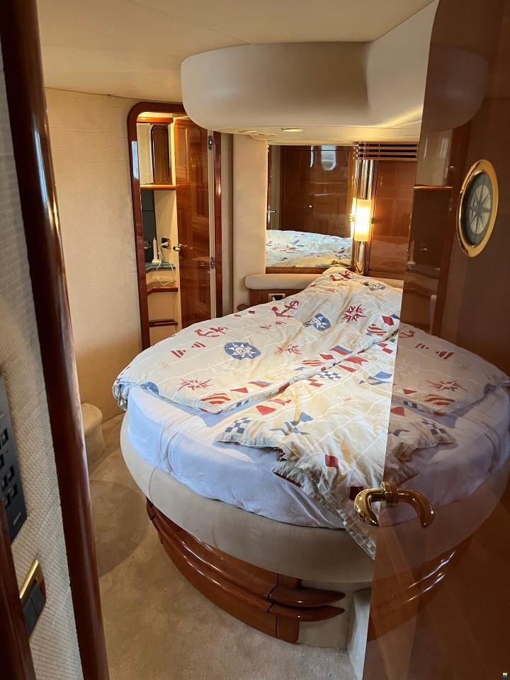 Azimut 55