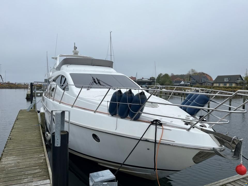 Azimut 55
