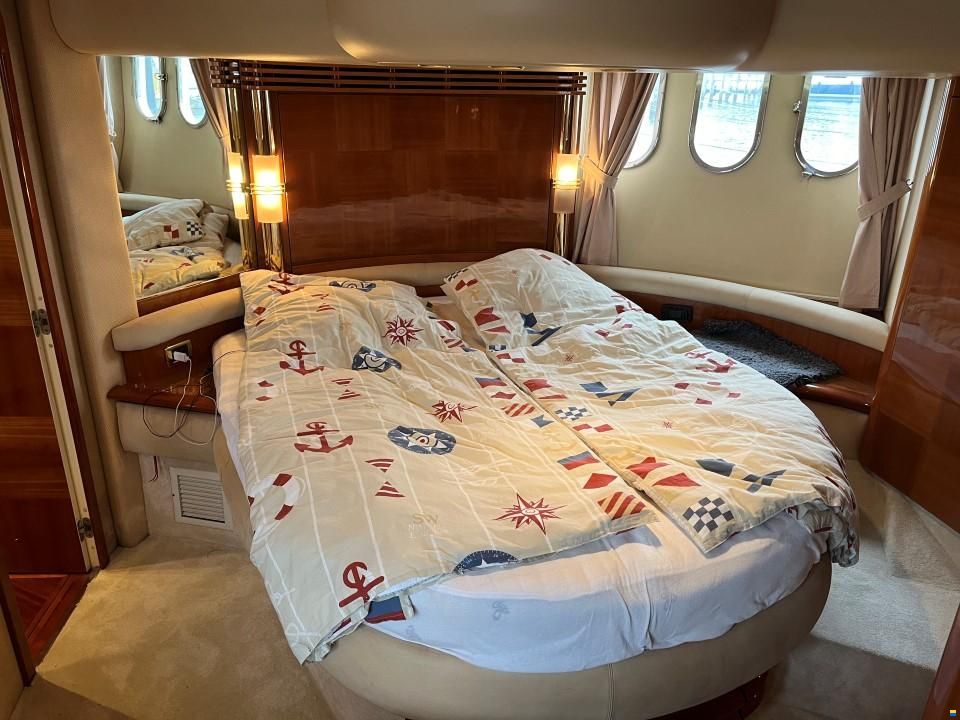 Azimut 55