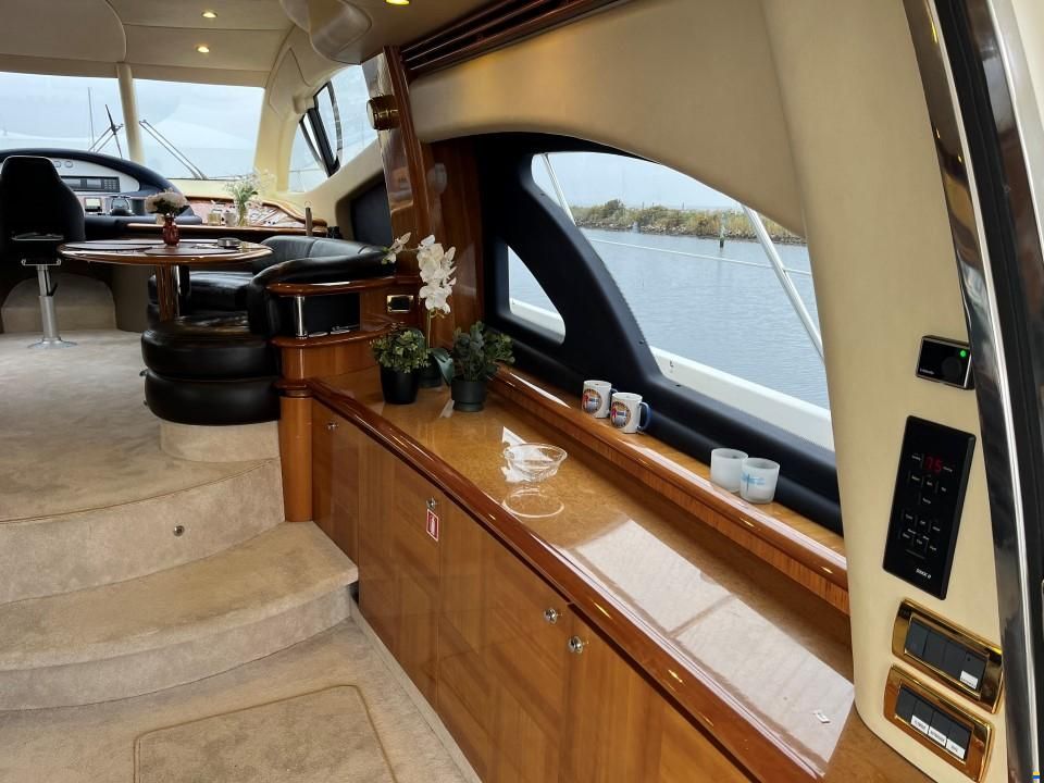 Azimut 55