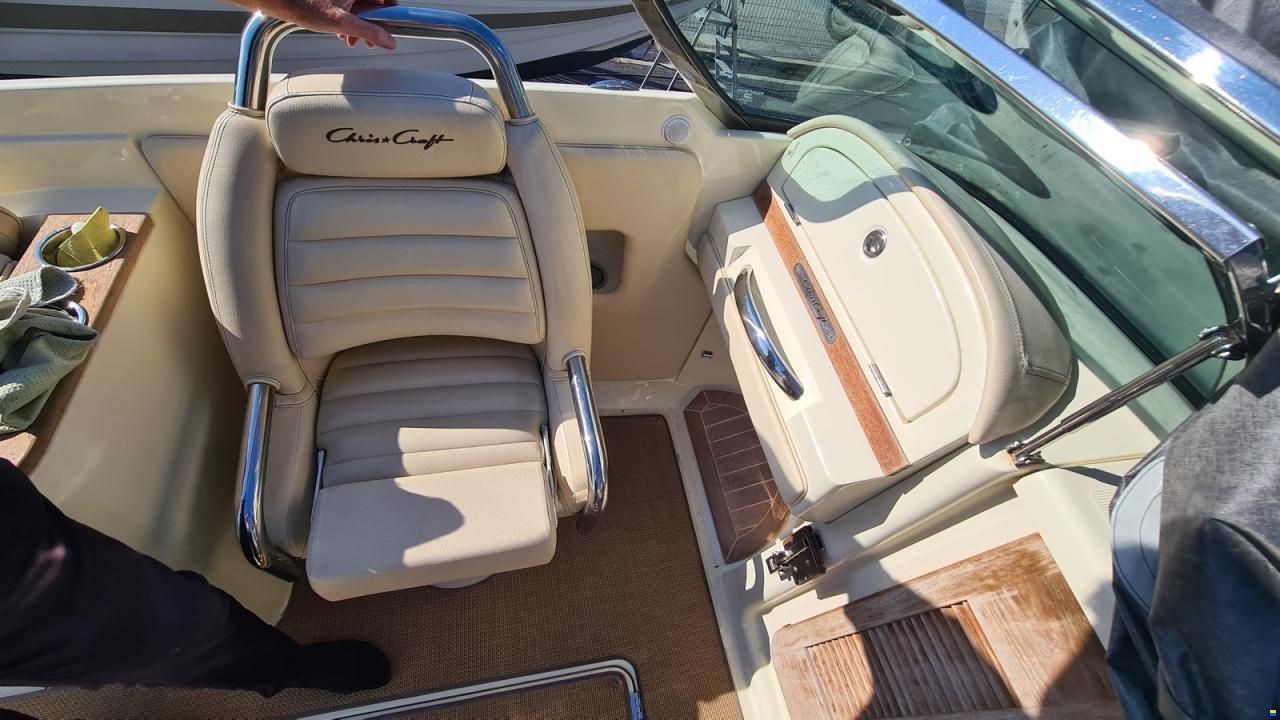 Chris Craft corsair 25