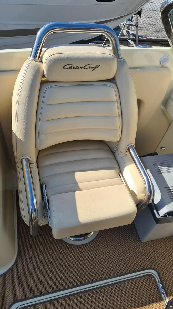 Chris Craft corsair 25