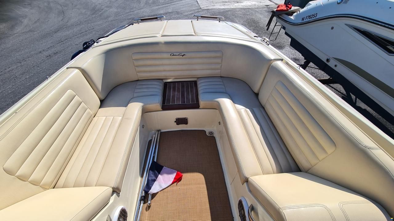 Chris Craft corsair 25