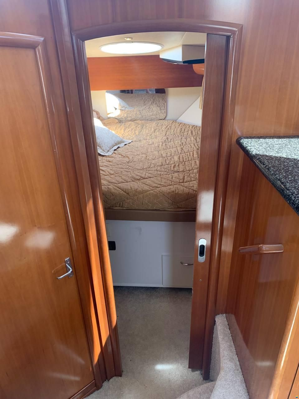 Carver 41