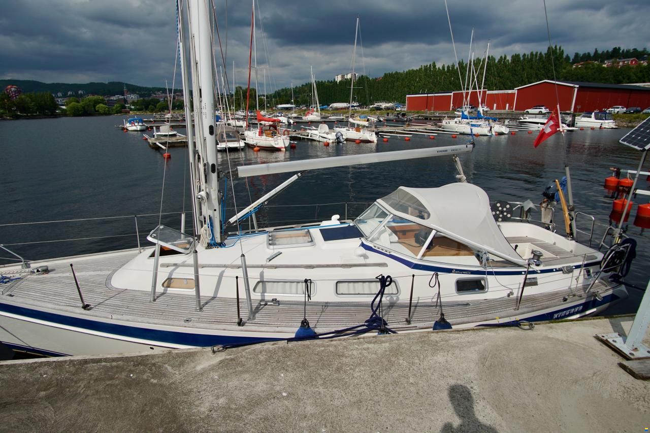 Hallberg-Rassy HR34