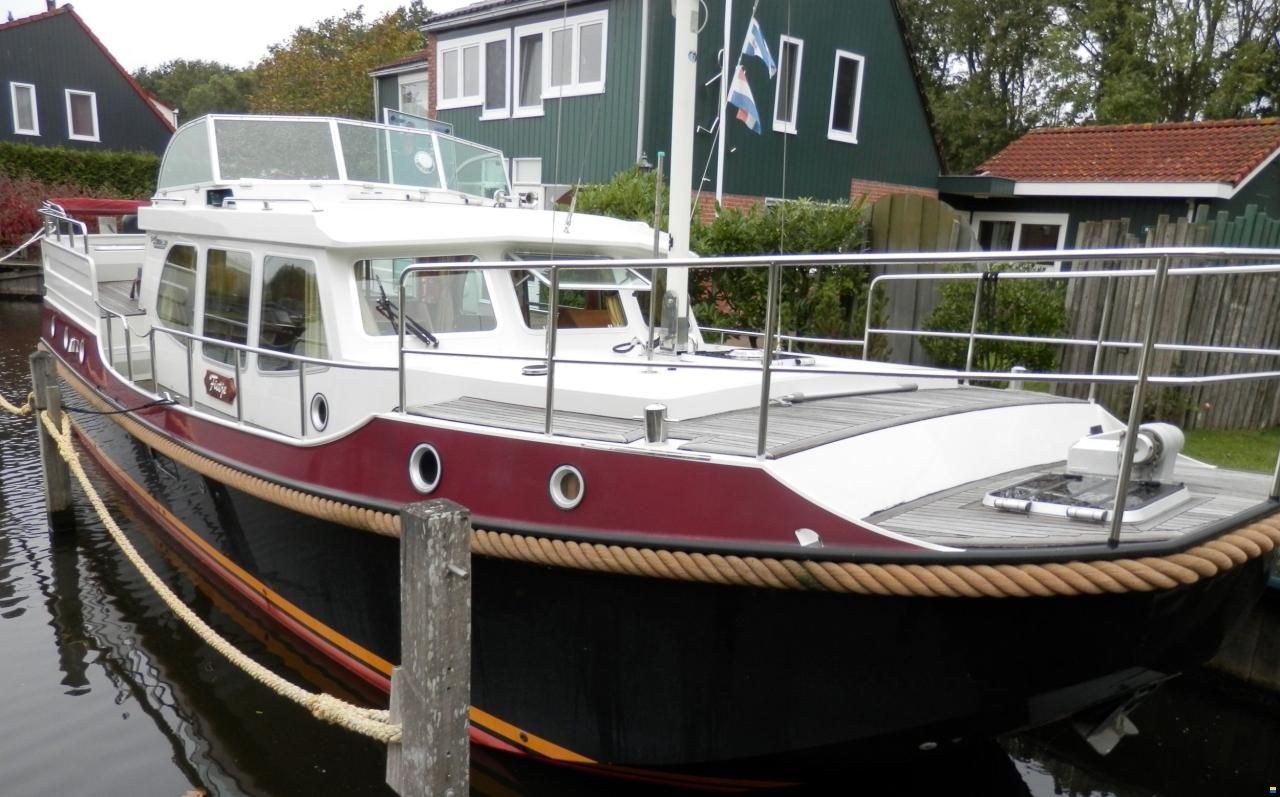 Linssen 380 Dutch Sturdy AC Twin