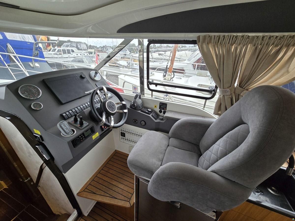 Marex 375
