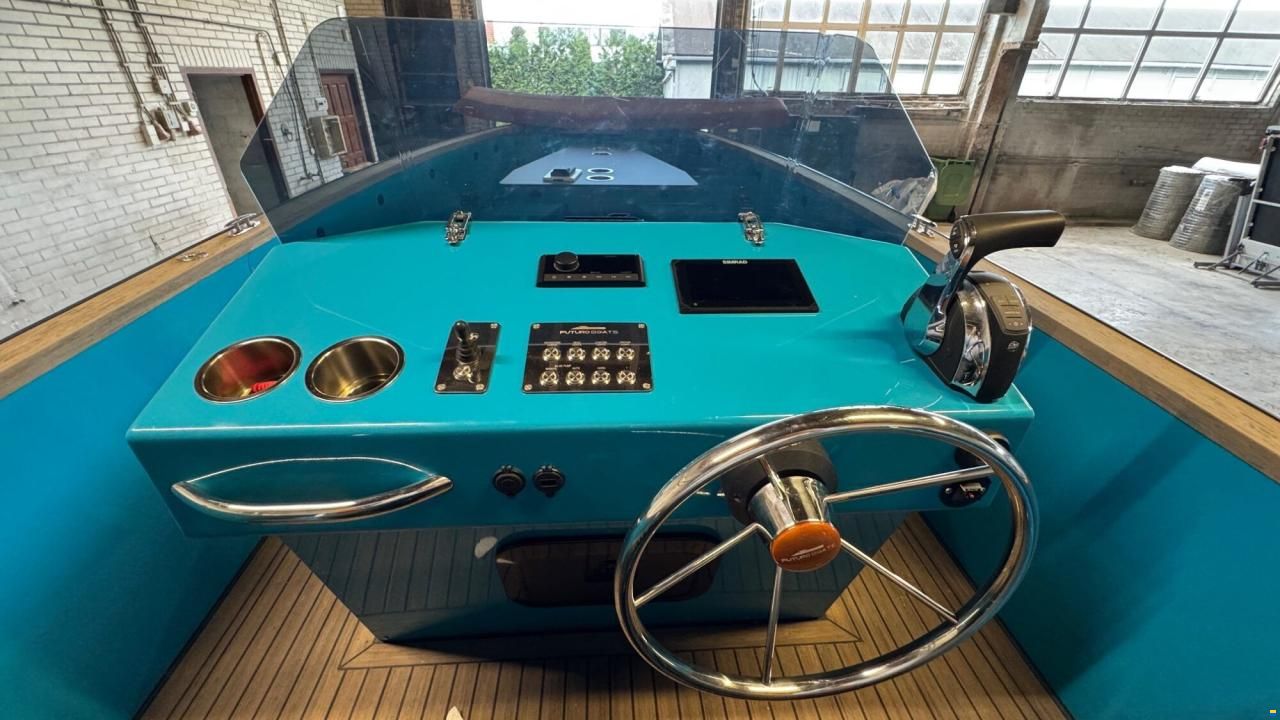 Futuro ZX-20L Tender
