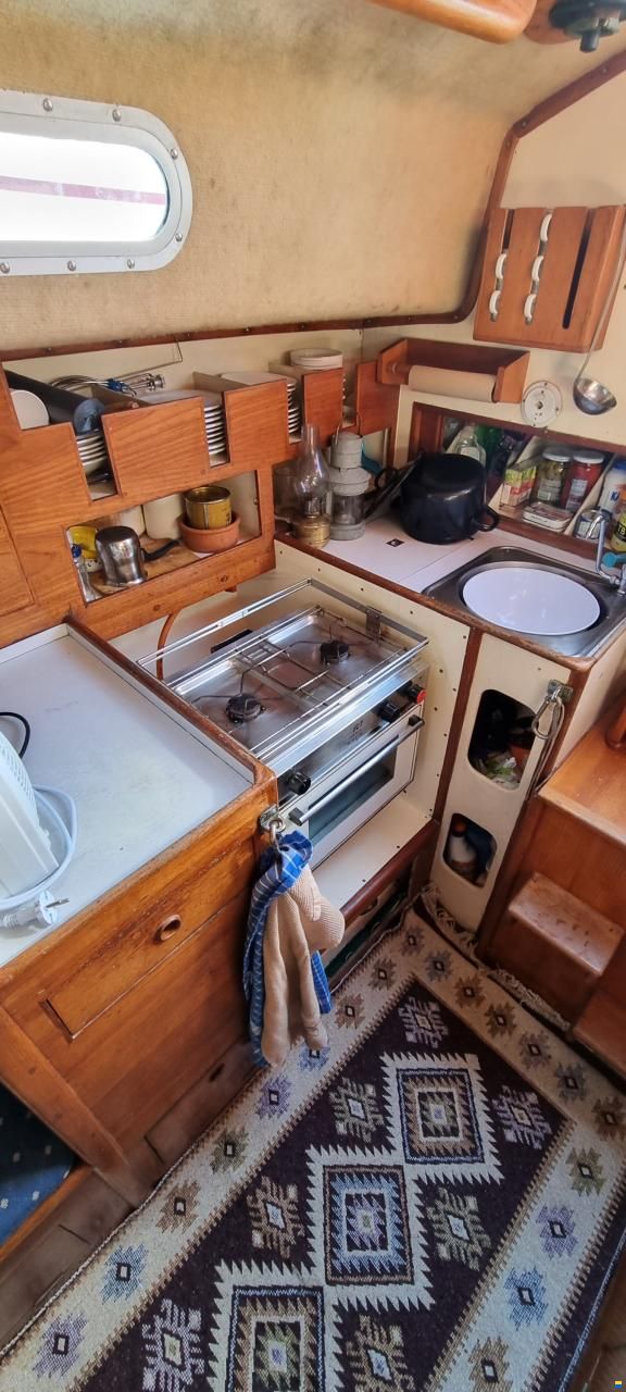 Holman & Pye Northney 34