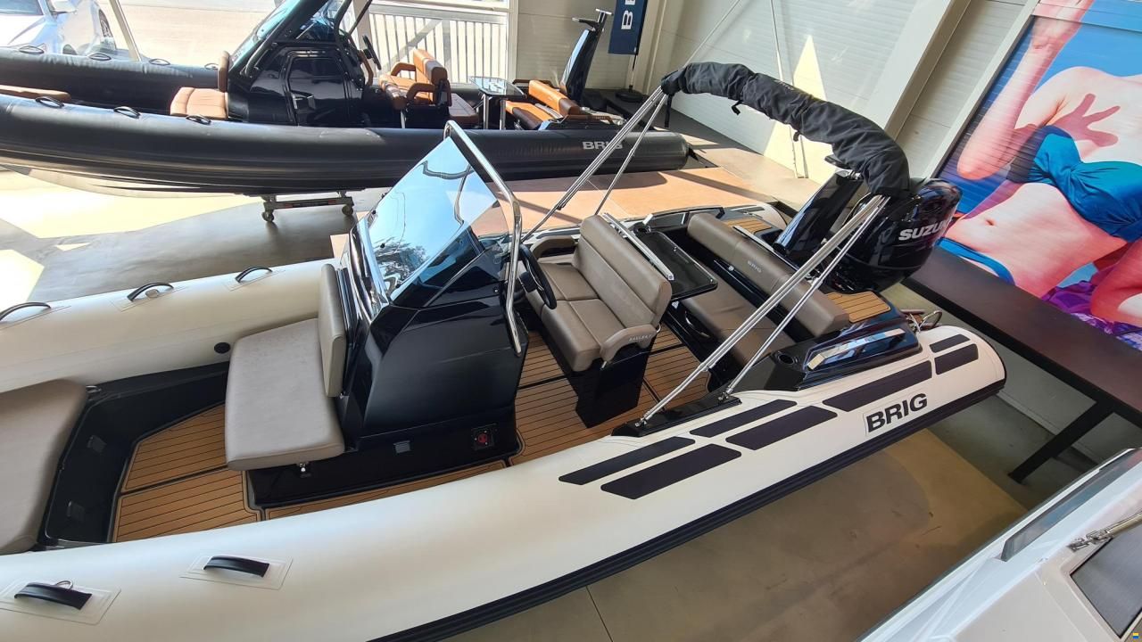 Brig Inflatable Boats Eagle 6.7H + Suzuki DF175AP