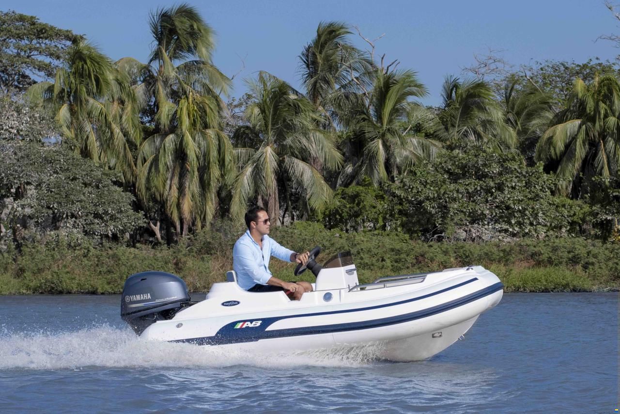 AB Inflatables Nautilus 11 DLX