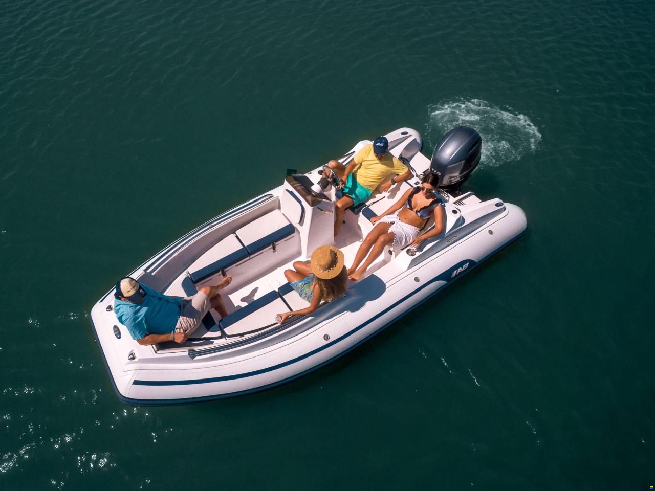 AB Inflatables Nautilus 17 DLX