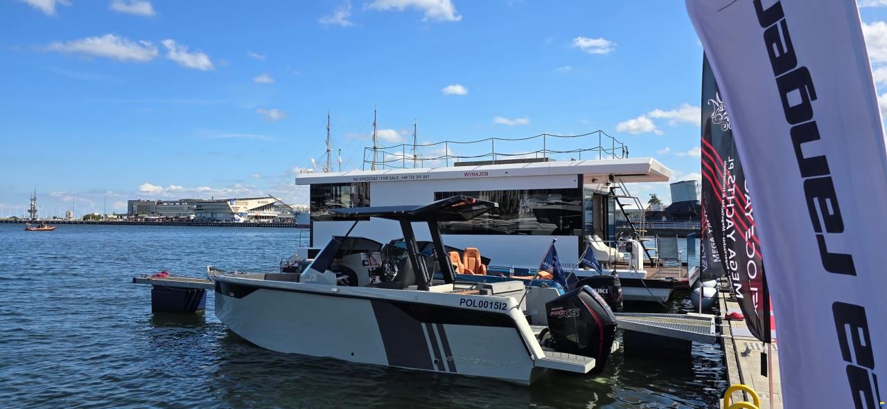 Veloce Yachts V750 HARDTOP